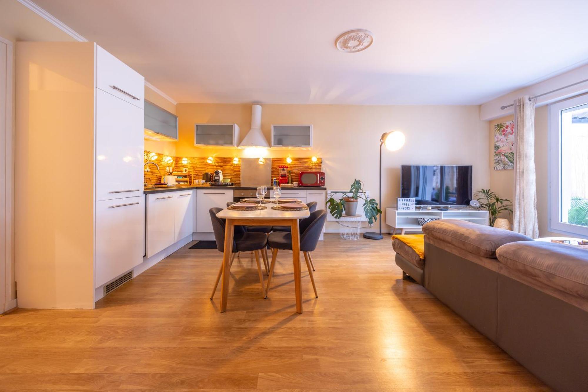 Le Coin Du Bonheur Apartment Нант Екстериор снимка