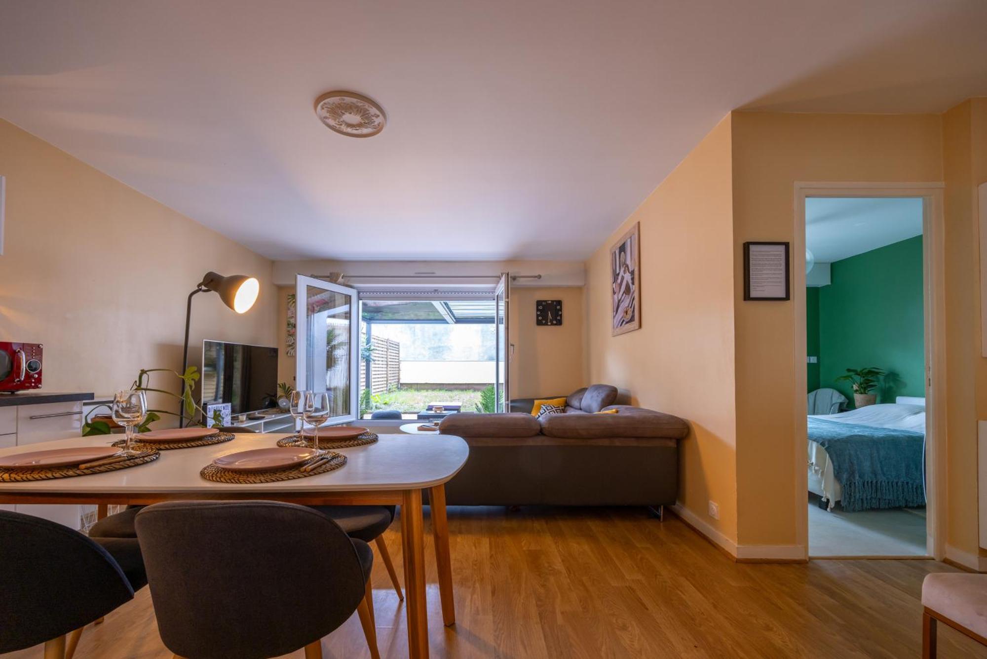 Le Coin Du Bonheur Apartment Нант Екстериор снимка